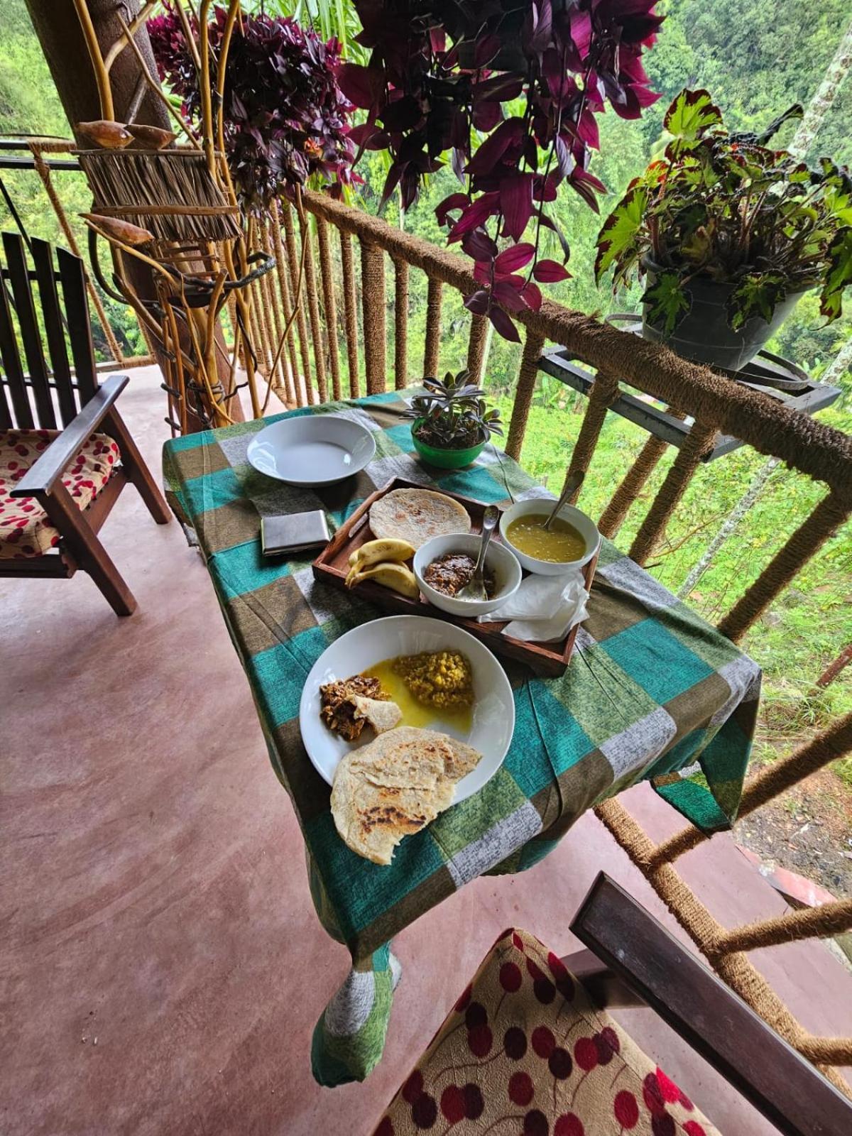 Creek Downhills Bed & Breakfast Ella Luaran gambar